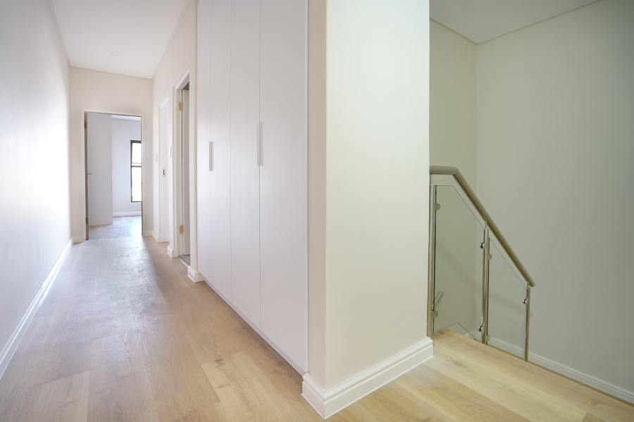 3 Bedroom Property for Sale in Sandown Western Cape